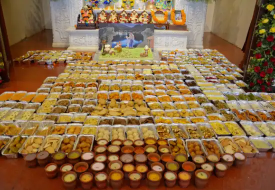 Vishesha 108 Bhog Seva